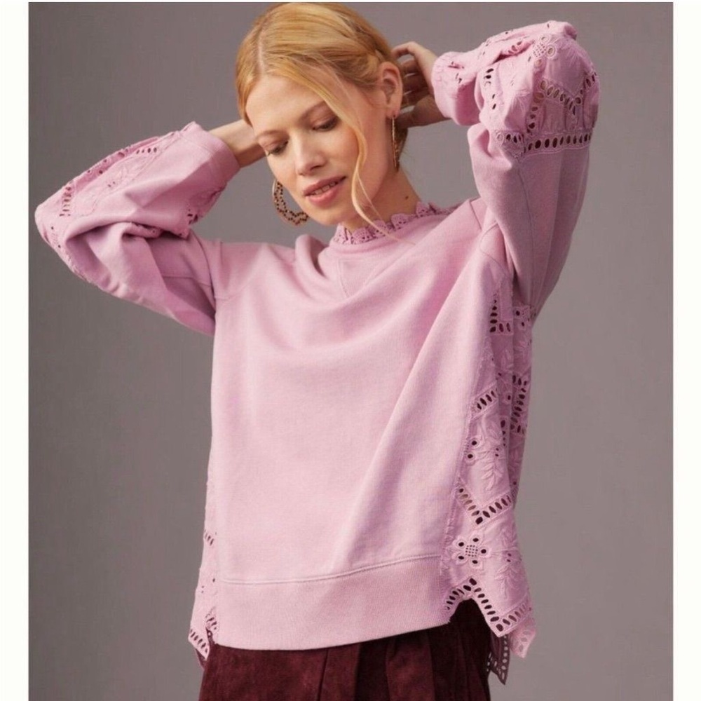 NWT Anthropologie FOREVER THAT GIRL EYELET SWEATSHIRT in LILAC Size M